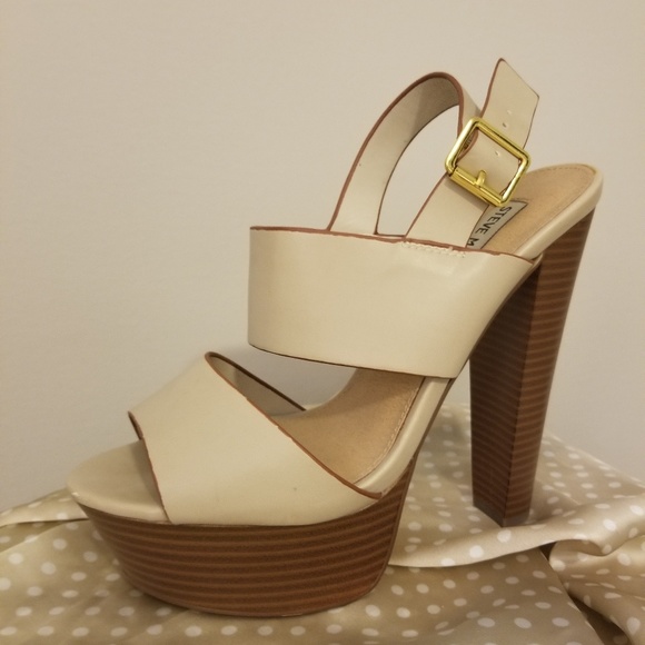 Steve Madden Shoes - Steve Madden Neutral Chunky Heel